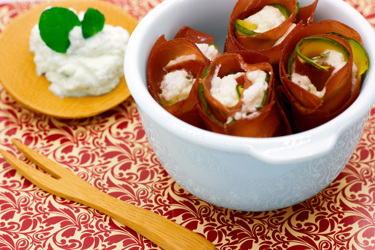 Rotolini-di-zucchine-e-bresaola